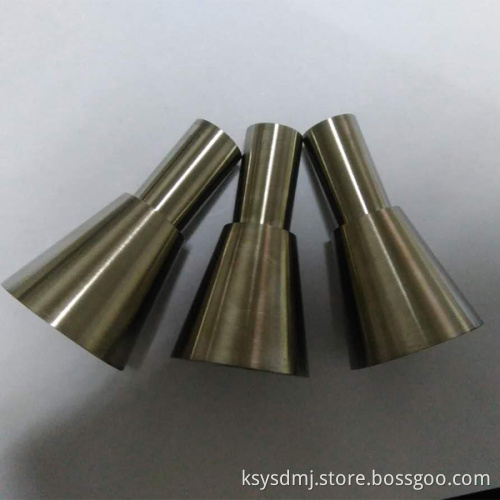 wire/cable extrusion moulds